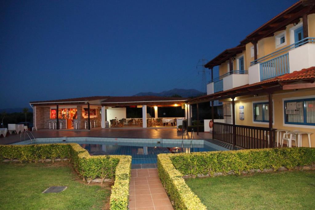 Mareva Hotel Apartments Hersonissos  Exterior photo