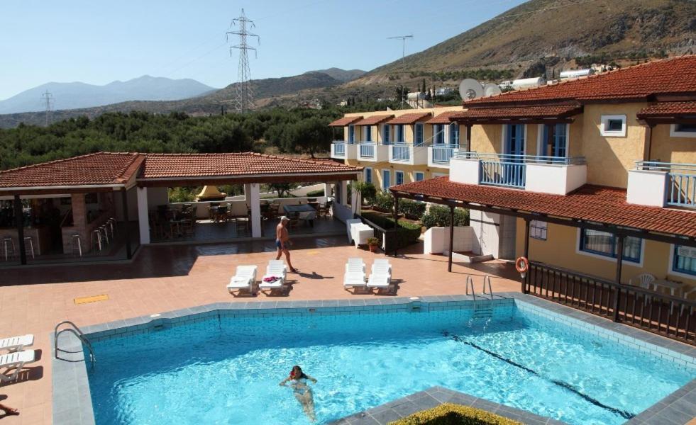 Mareva Hotel Apartments Hersonissos  Exterior photo