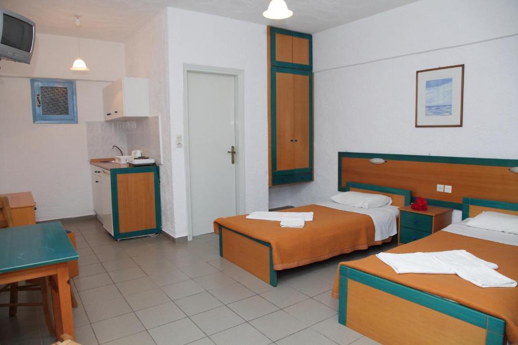 Mareva Hotel Apartments Hersonissos  Exterior photo