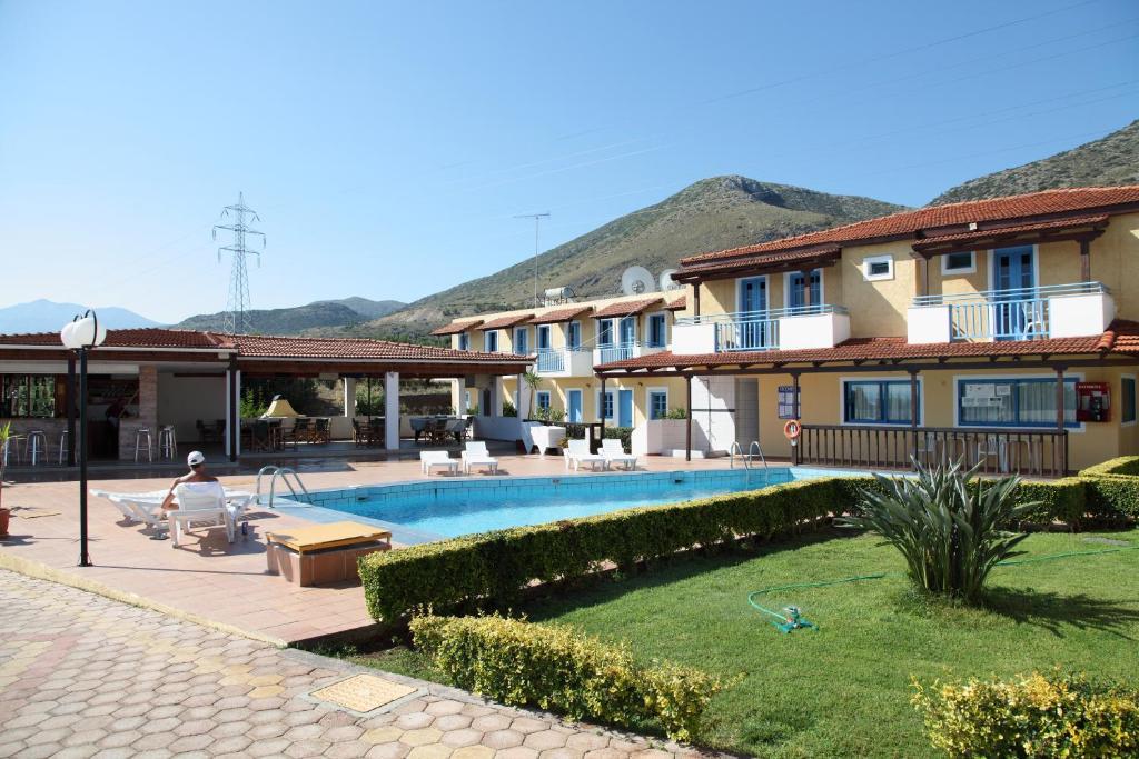 Mareva Hotel Apartments Hersonissos  Exterior photo