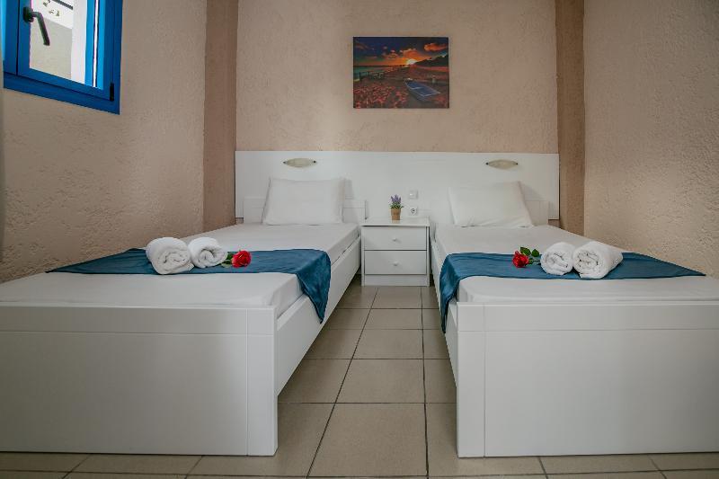 Mareva Hotel Apartments Hersonissos  Exterior photo